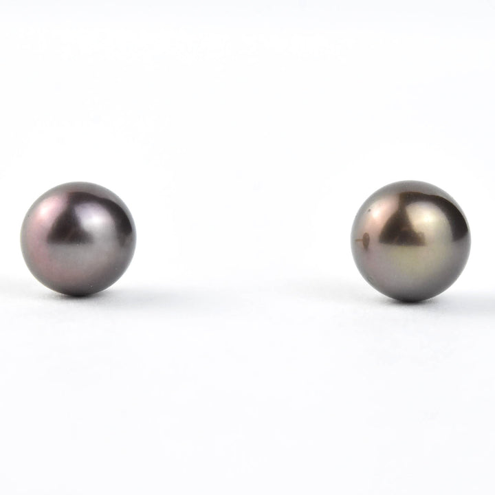 Purple Black Pearl Studs in 14k Yellow Gold No. 1