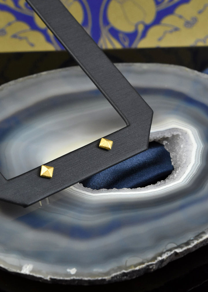 Pyramid Stud Earrings - Goldmakers Fine Jewelry