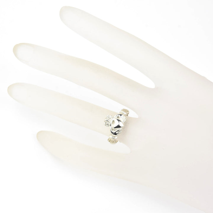 Ladies Claddagh Sterling Silver Ring