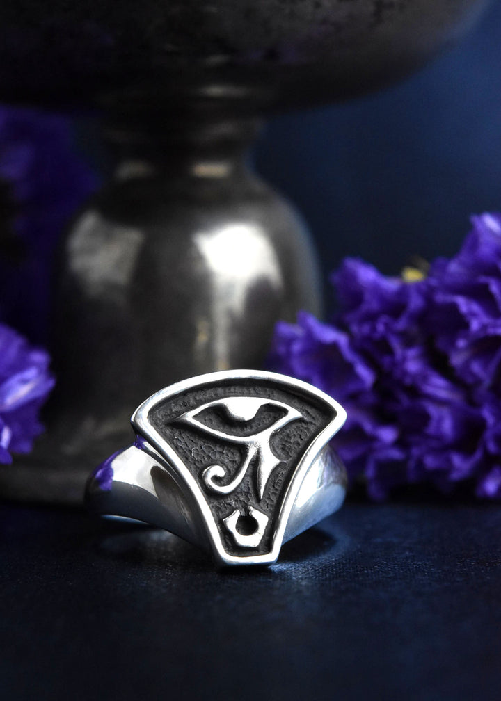 Eye of Horus Ring in Sterling Silver