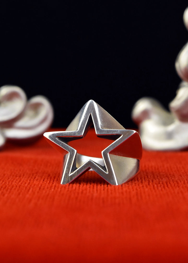 Super Star Ring in Sterling Silver