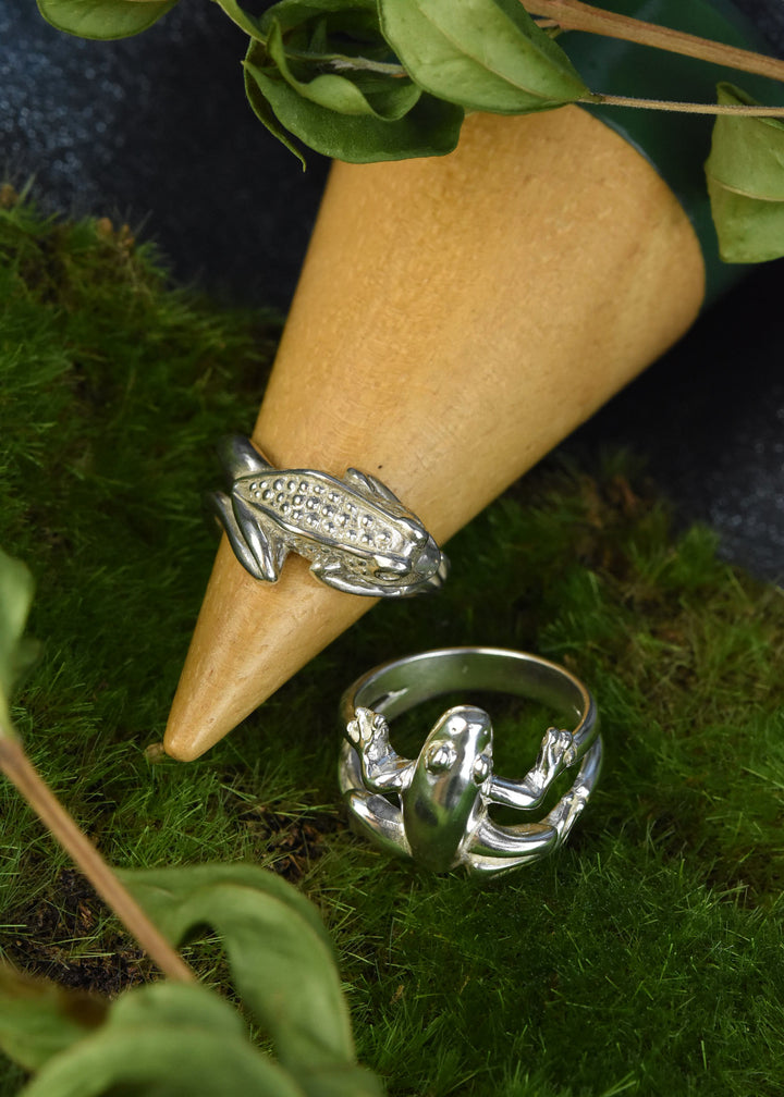 Bumpy Frog Ring in Sterling Silver
