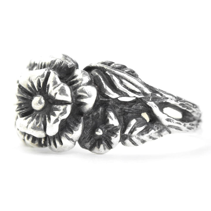 Bloom Ring in Silver
