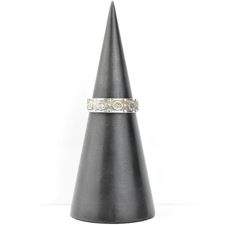 Sea Shell Band in Sterling Silver