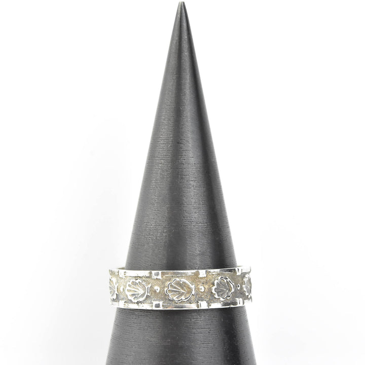 Sea Shell Band in Sterling Silver