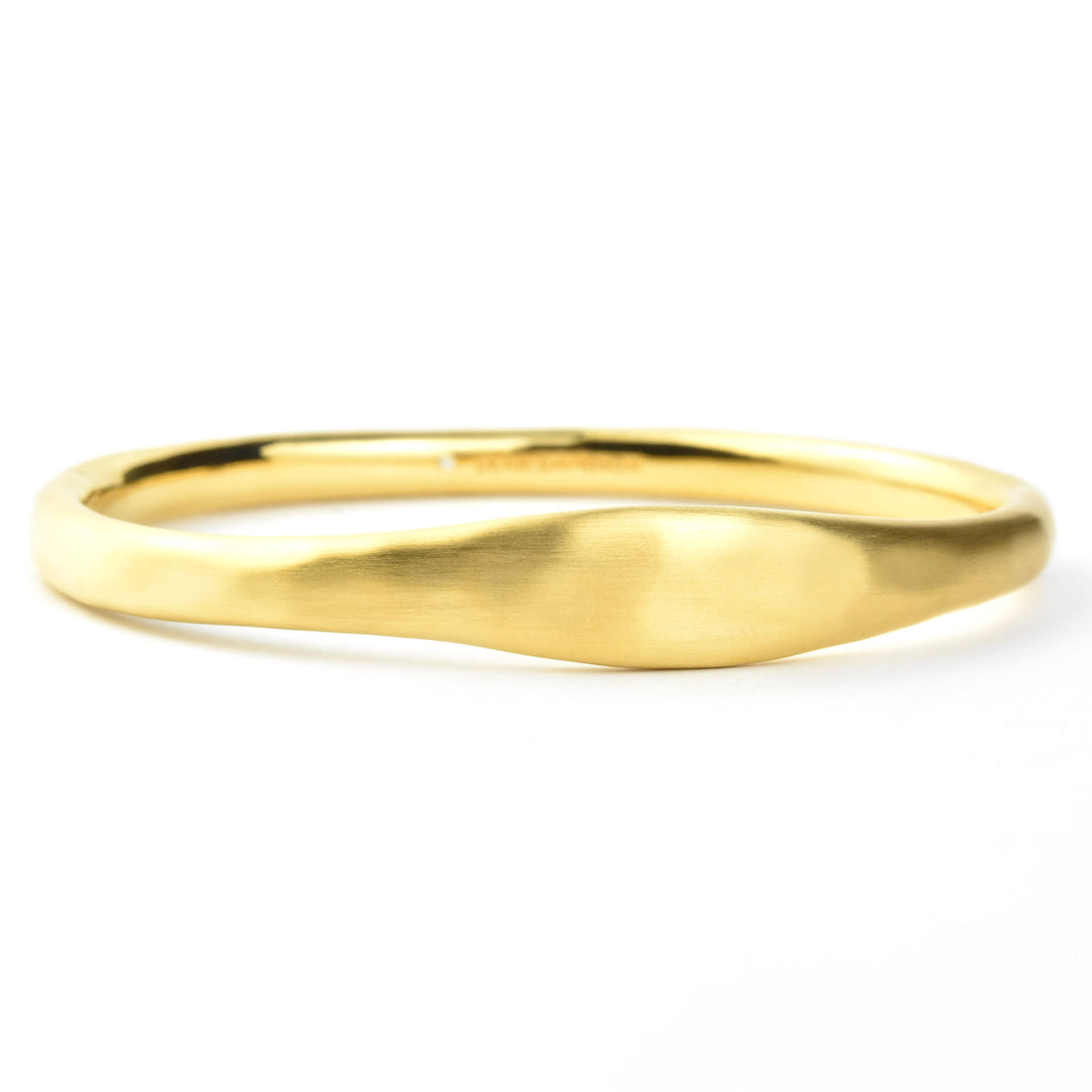 Serra Hinged Bangle - Goldmakers Fine Jewelry