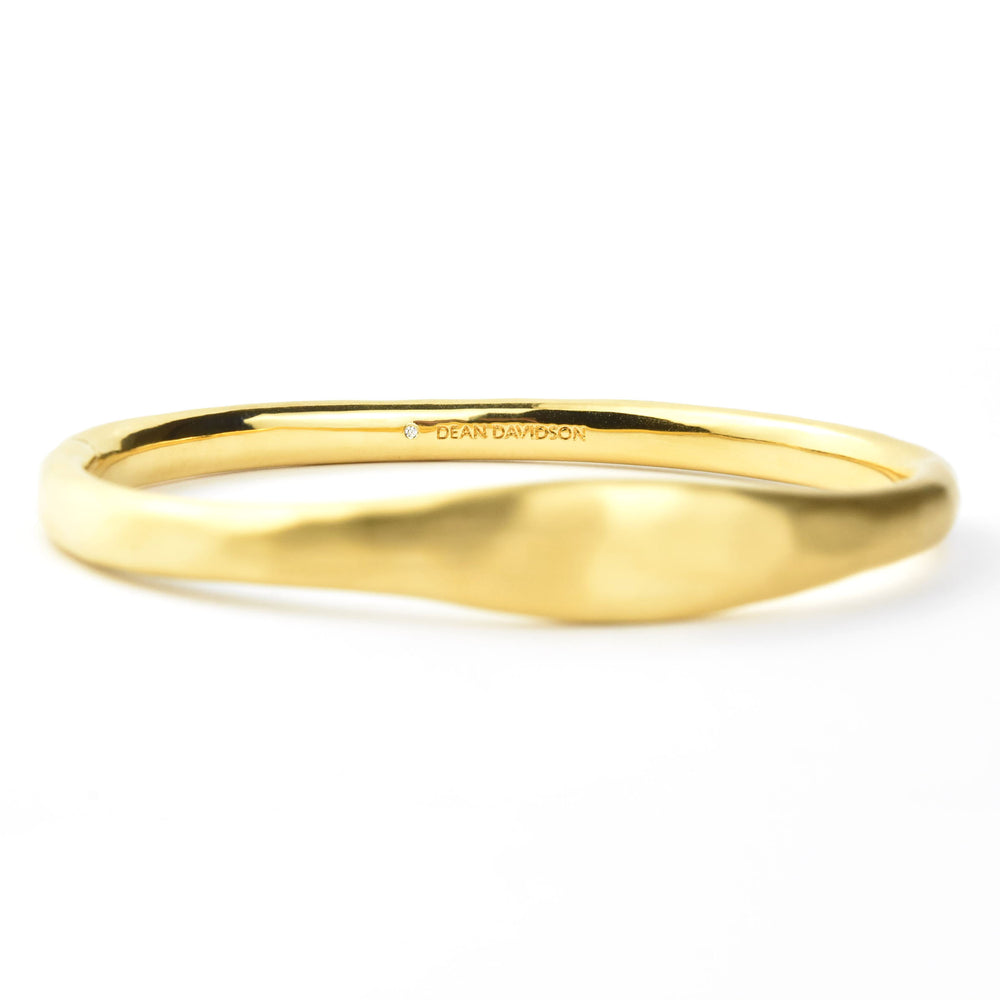 Serra Hinged Bangle - Goldmakers Fine Jewelry