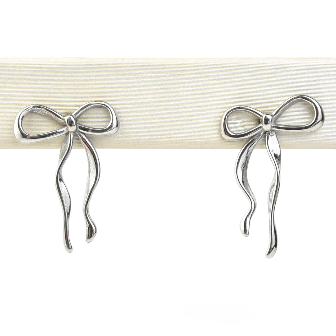 Dainty Bow Studs - Goldmakers Fine Jewelry