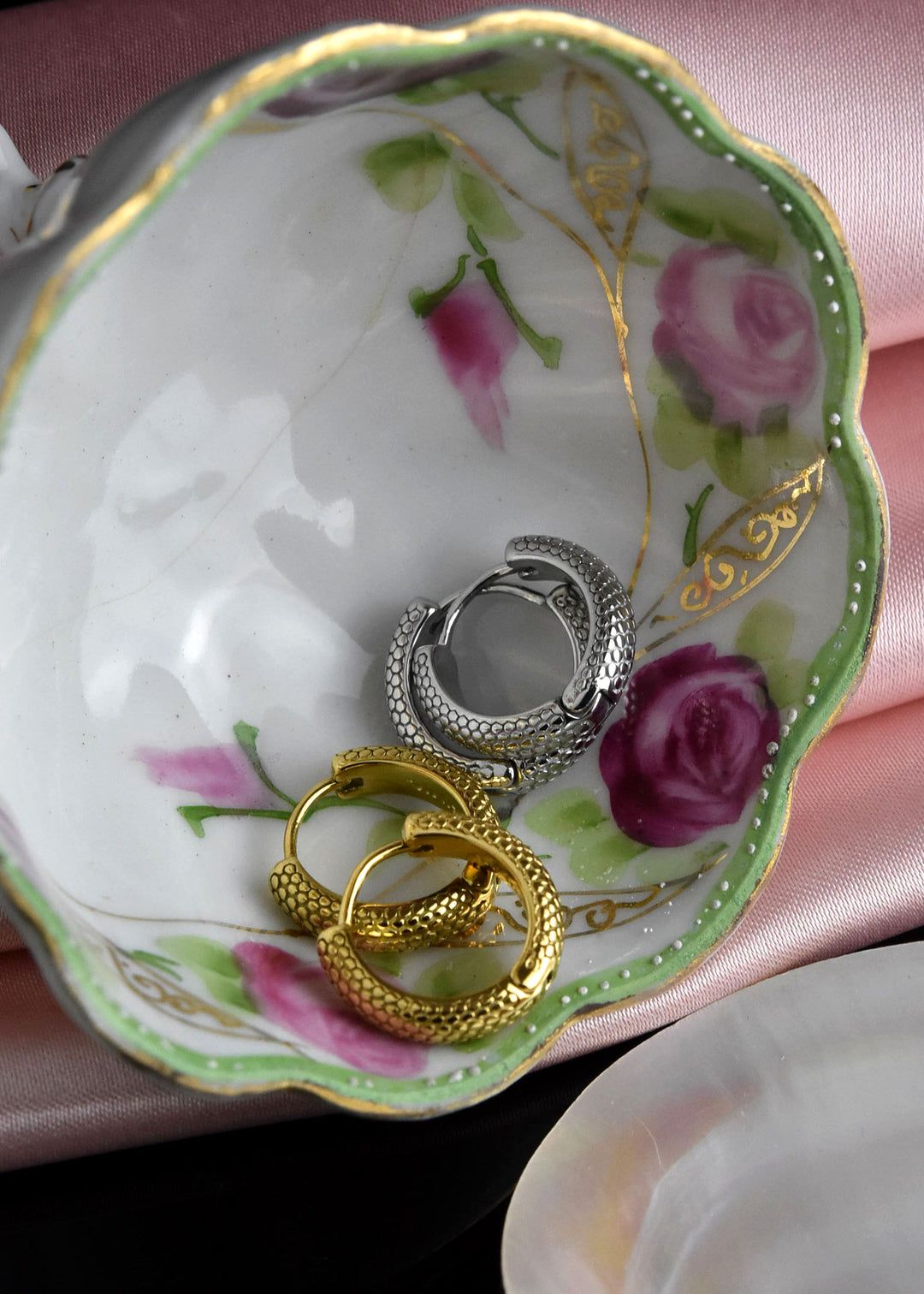 Snake Chunky Huggie Hoops - Goldmakers Fine Jewelry