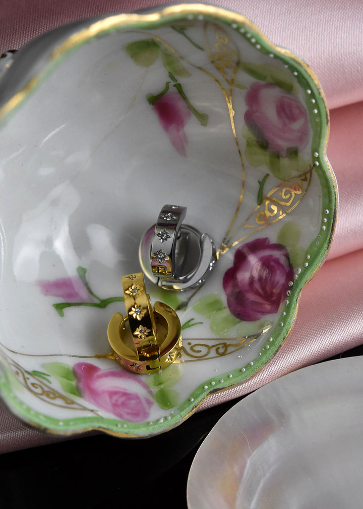 Starburst Chunky Huggie Hoops - Goldmakers Fine Jewelry