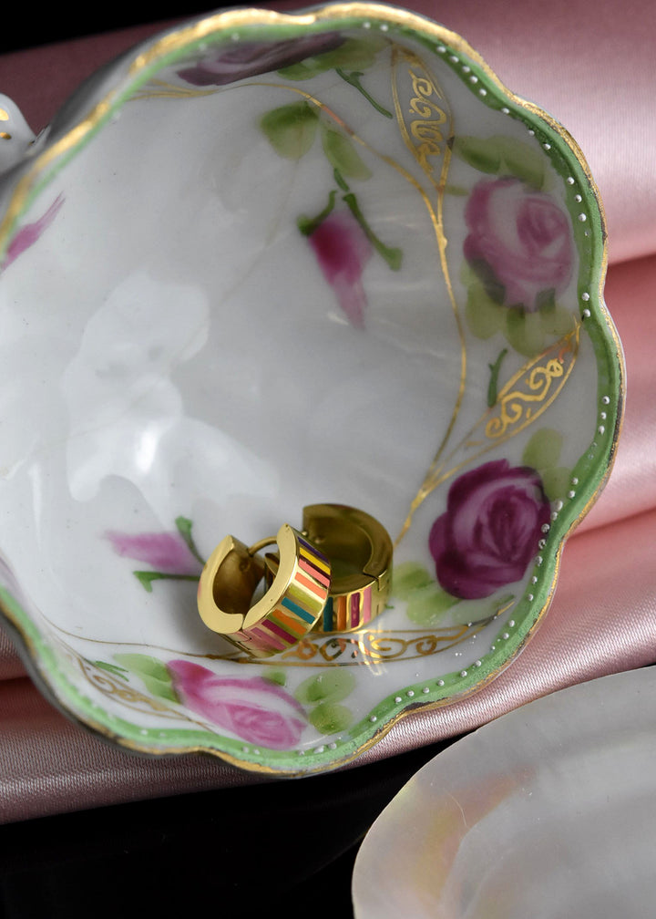 Striped Super Chunky Huggie Hoops - Goldmakers Fine Jewelry