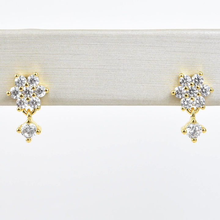 Emma Drop Studs - Goldmakers Fine Jewelry