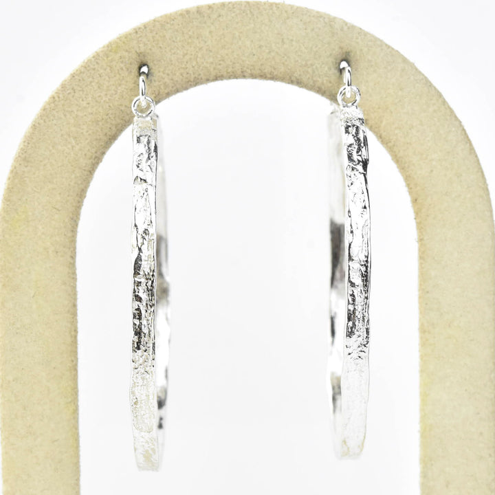 Thin Makiki Large Oval Hoops
