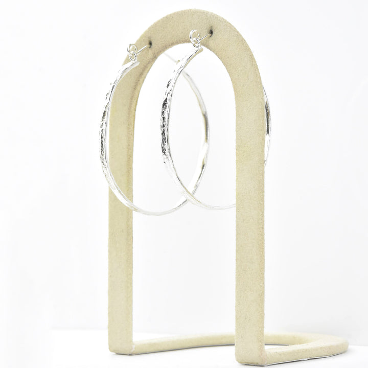 Thin Makiki Large Oval Hoops