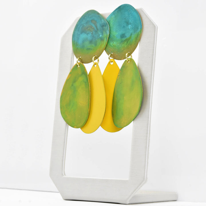 Chartreuse Triple Pebble Earrings - Goldmakers Fine Jewelry
