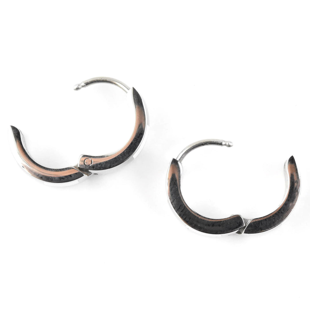 Checkered Rounded Super Chunky Huggie Hoops - Goldmakers Fine Jewelry