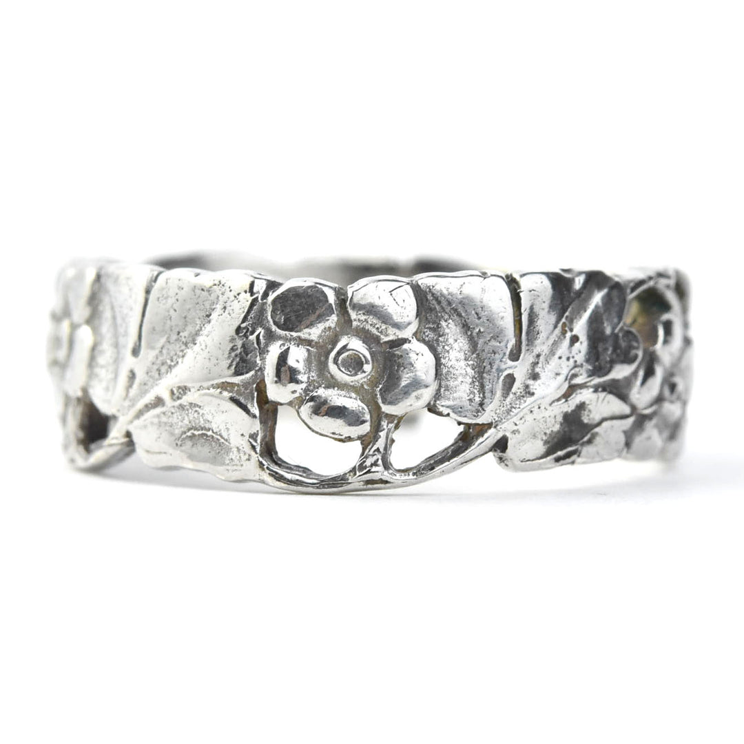 Wild Rose Band in Sterling Silver