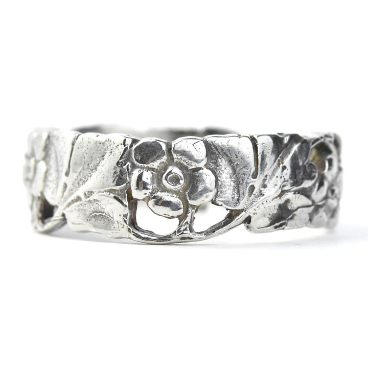 Wild Rose Band in Sterling Silver
