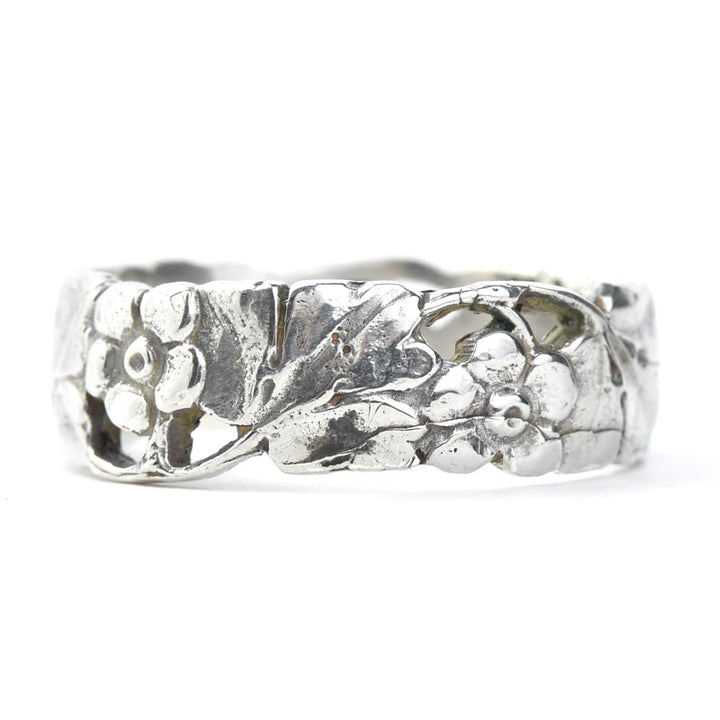 Wild Rose Band in Sterling Silver