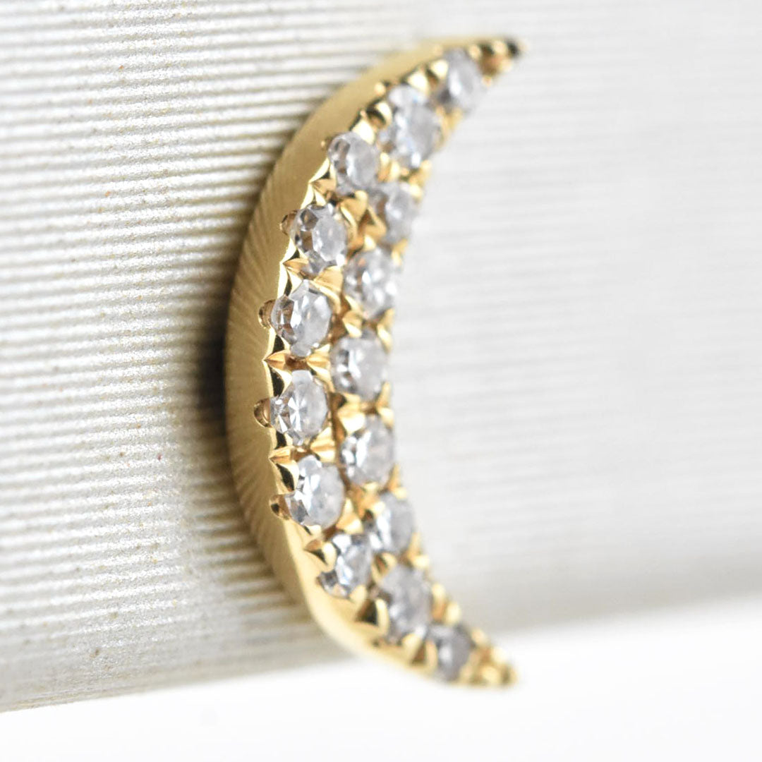Diamond Moon & Star Studs in 14k Gold - Goldmakers Fine Jewelry