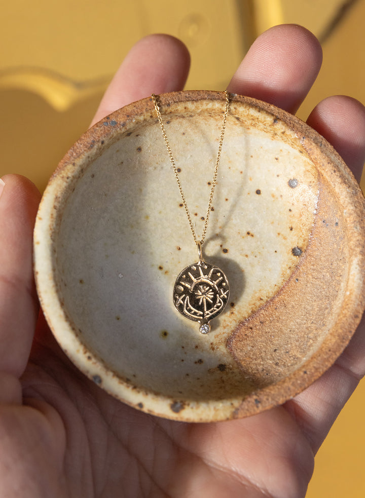 Flower Pendant with Diamond in 14k Yellow Gold