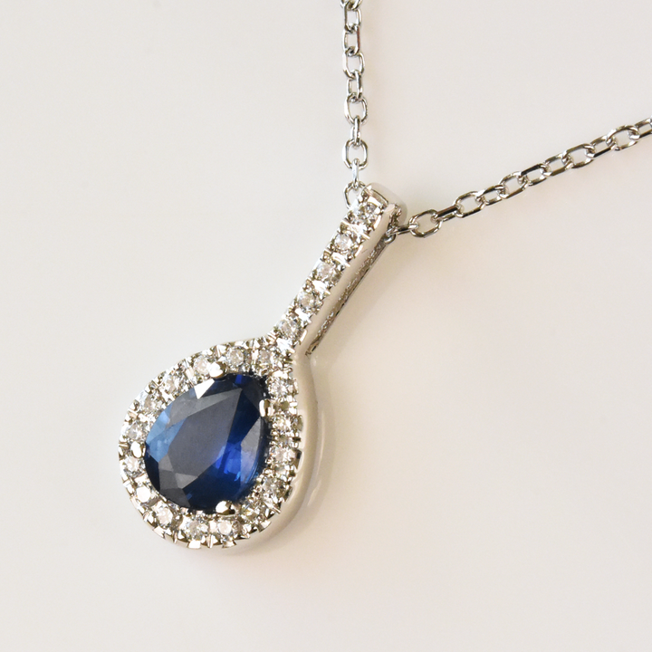 The Lorna: Pear-cut Sapphire Necklace in White Gold - Goldmakers Fine Jewelry