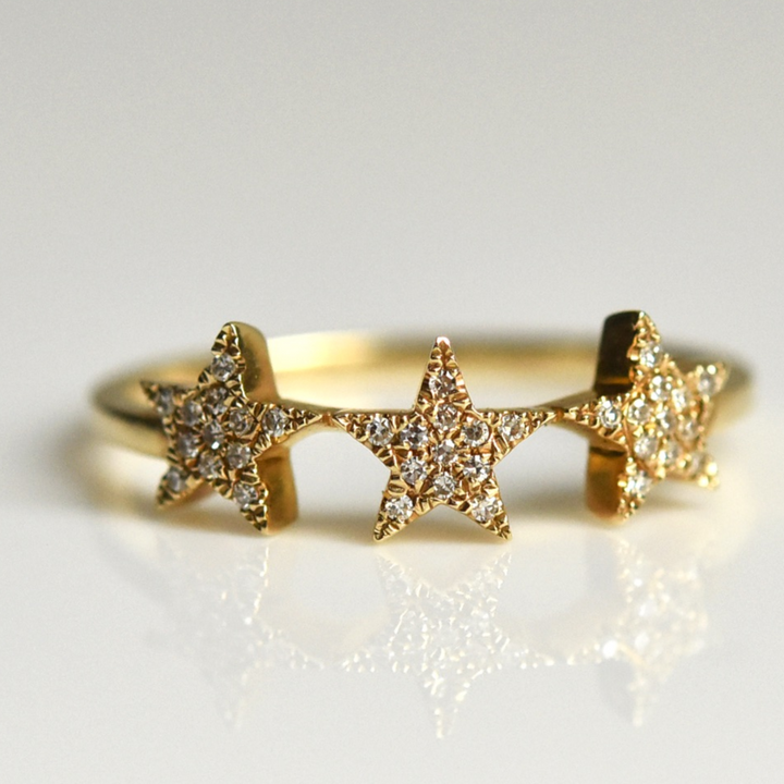 Diamond Stars Ring in Yellow Gold - Goldmakers Fine Jewelry