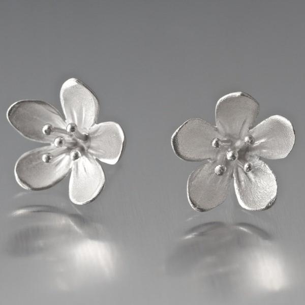 Mini Apple Blossom Post Earrings - Goldmakers Fine Jewelry
