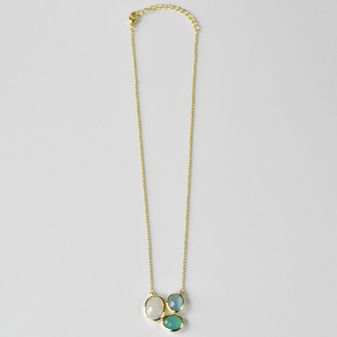 Three Stone Necklace - Goldmakers Fine Jewelry