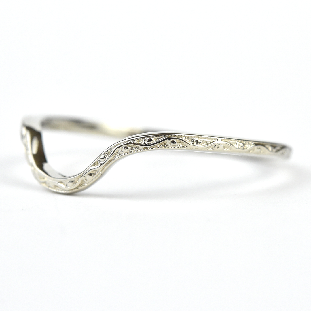 Creeping Vine Vintage Style White Gold Band - Goldmakers Fine Jewelry