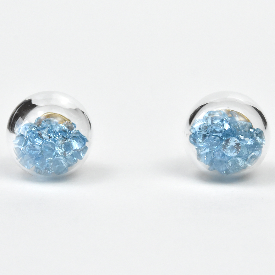 Mini Globe Post Earrings - Goldmakers Fine Jewelry