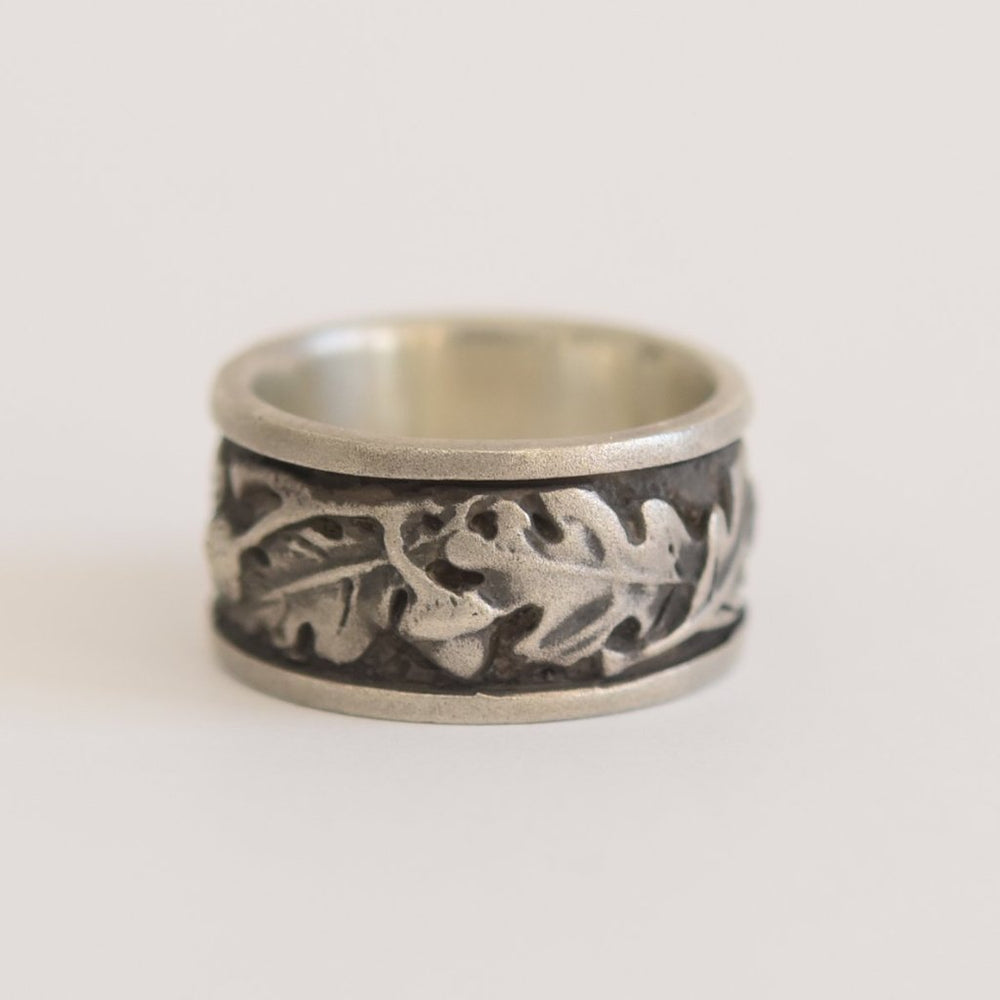 Oak Motif Ring in Silver - Goldmakers Fine Jewelry