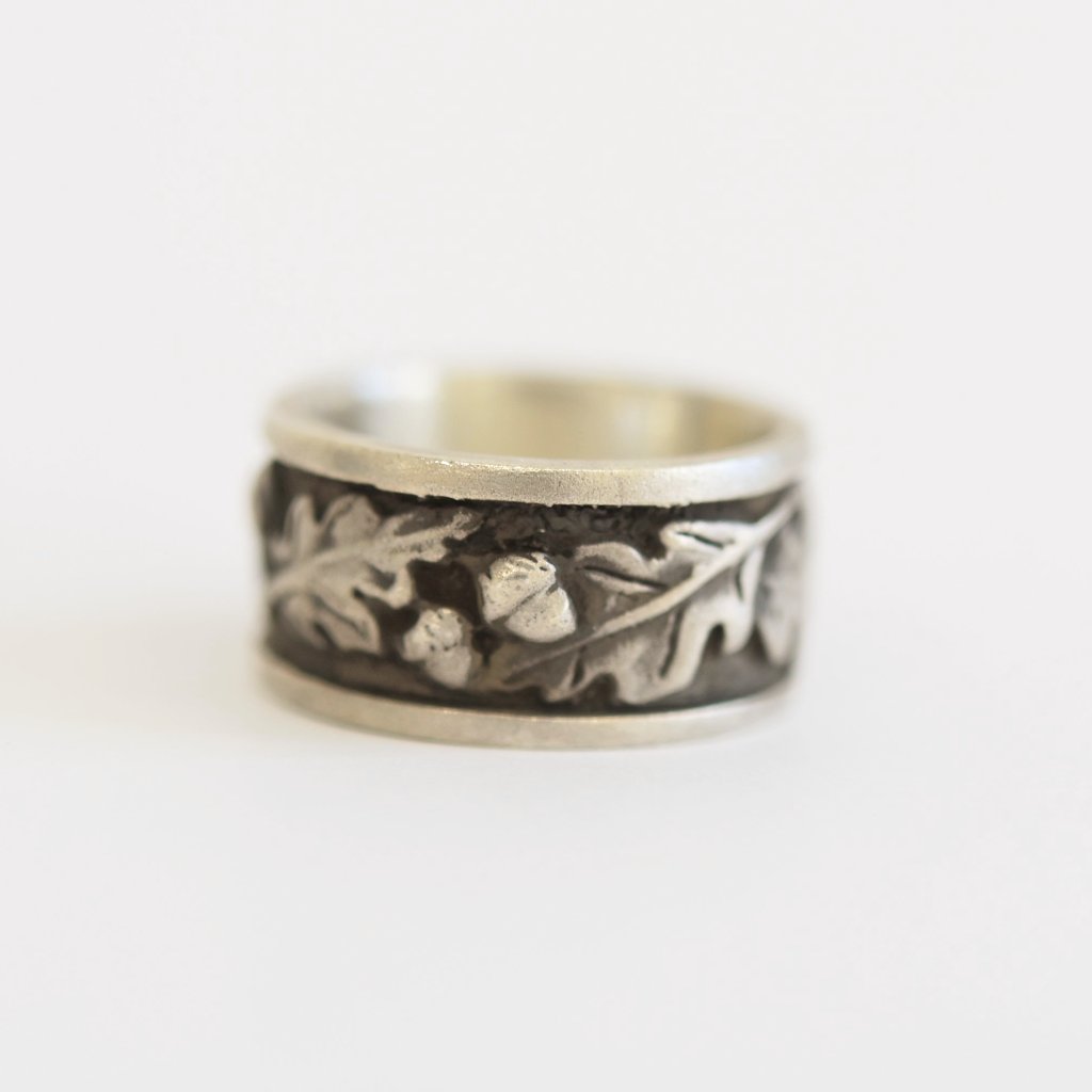 Oak Motif Ring in Silver - Goldmakers Fine Jewelry