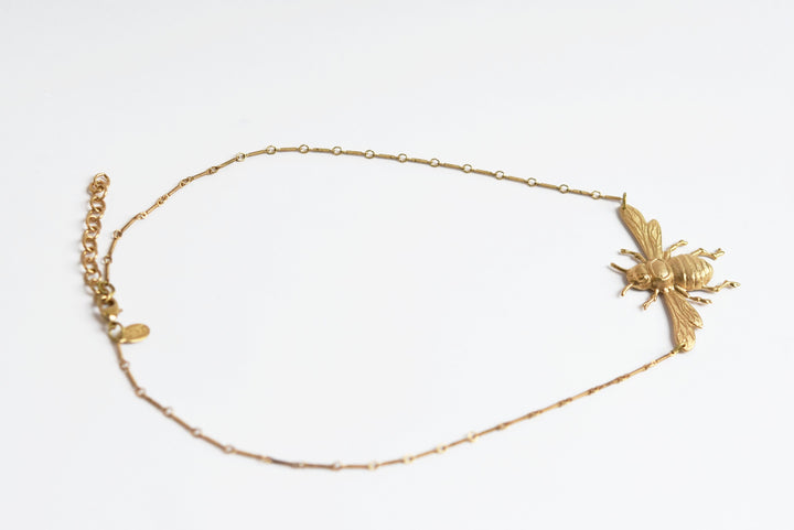 Bee Necklace - Goldmakers Fine Jewelry