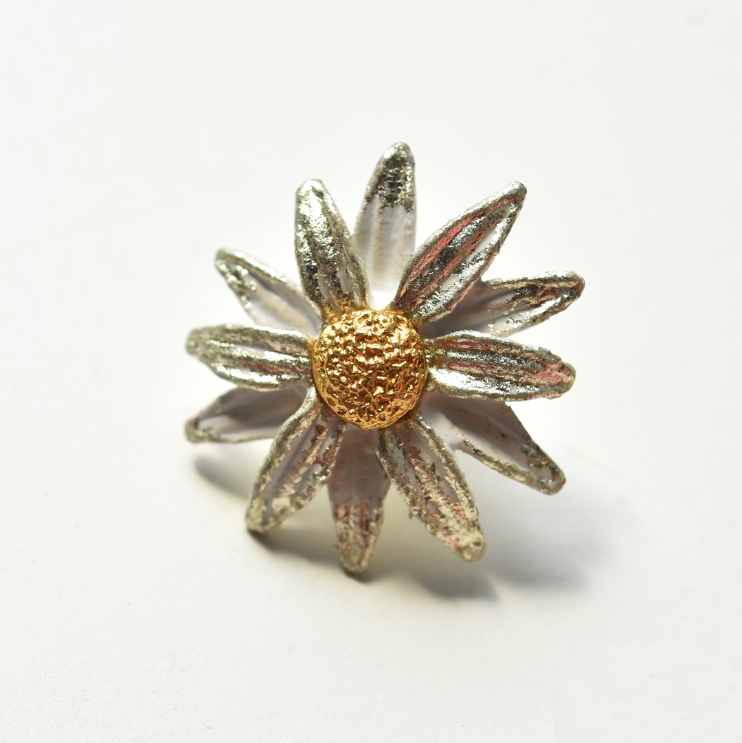 Daisy Stud Earrings - Goldmakers Fine Jewelry