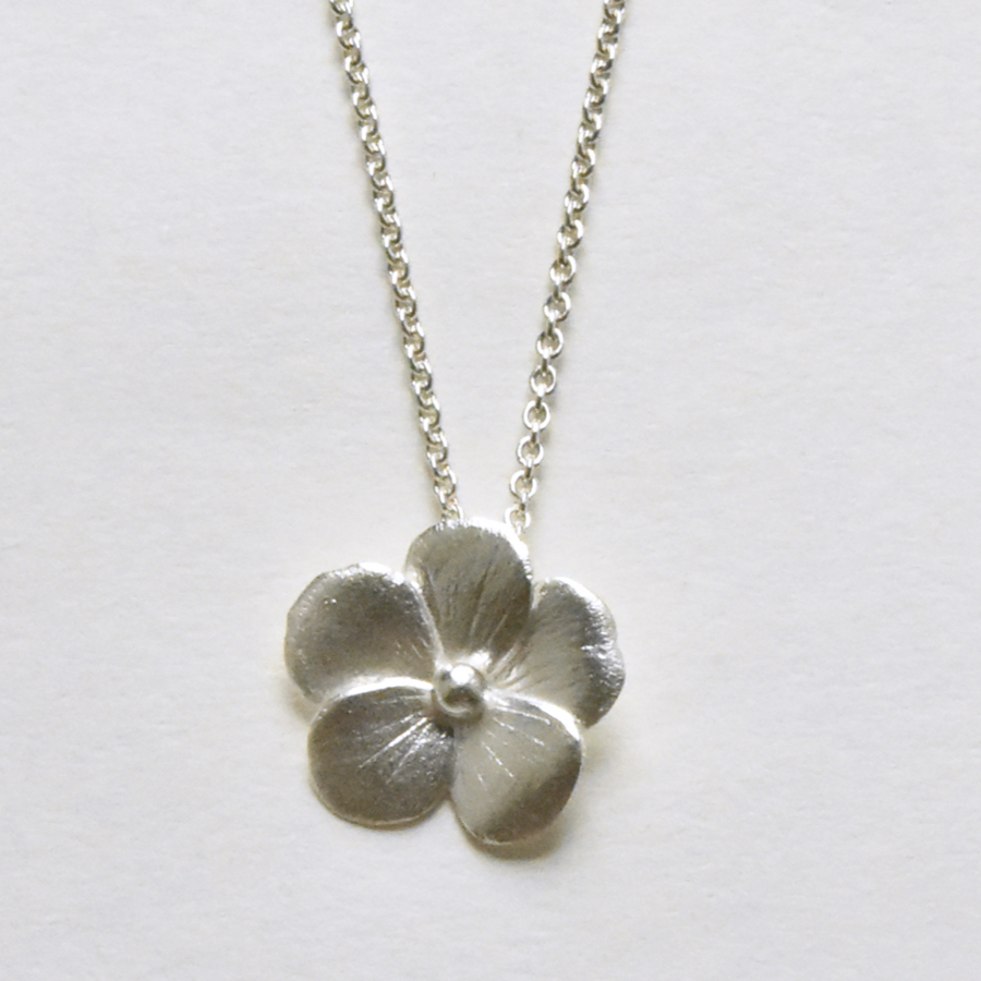 Small Violet Necklace - Goldmakers Fine Jewelry