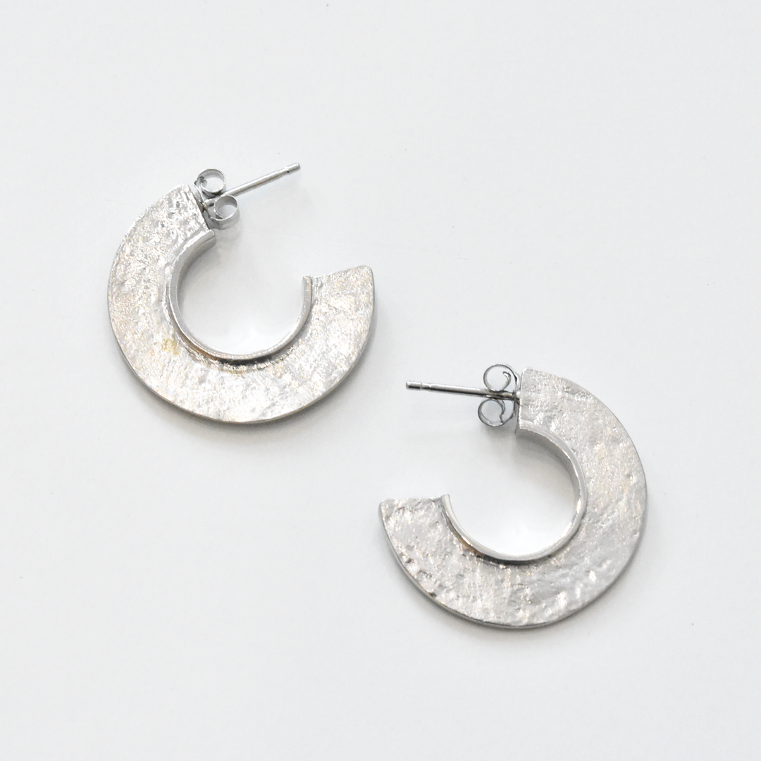 Fin Earrings in Sterling Silver - Goldmakers Fine Jewelry