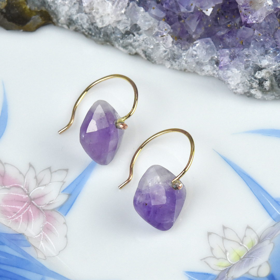 Cabochon Amethyst Earrings - Goldmakers Fine Jewelry