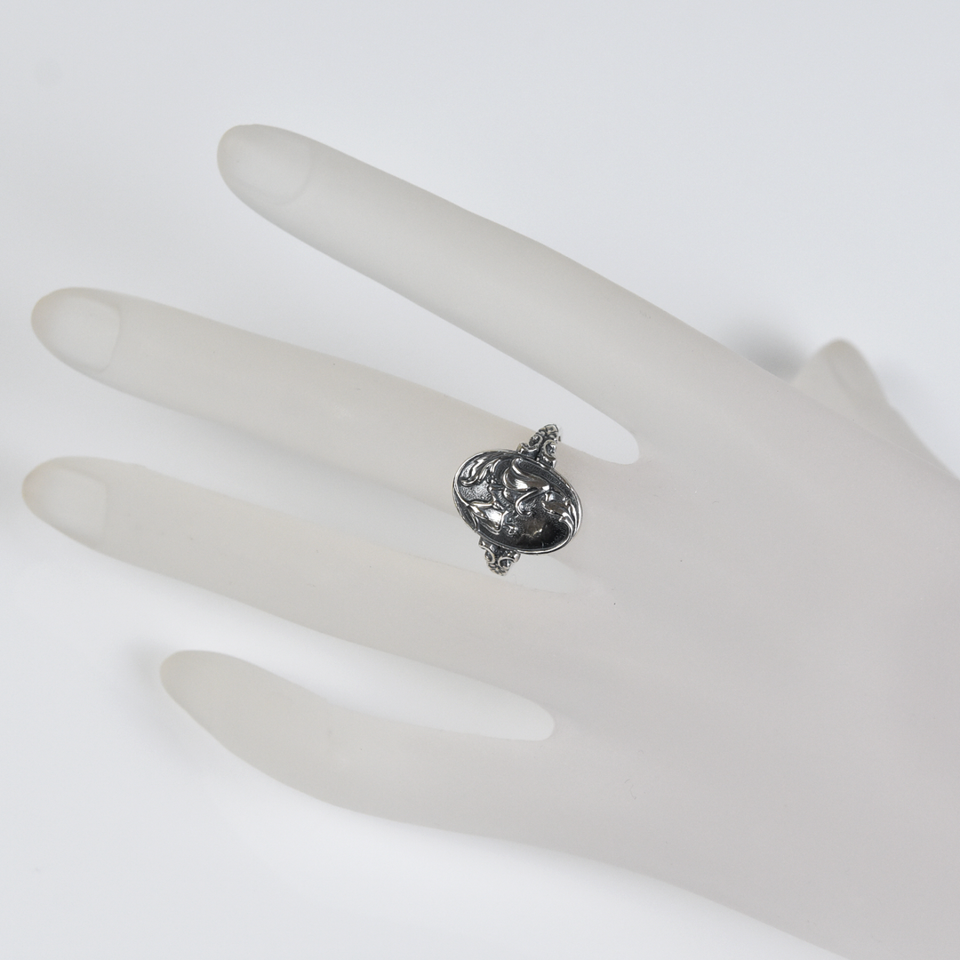 Fuschia Ring in Sterling Silver - Goldmakers Fine Jewelry