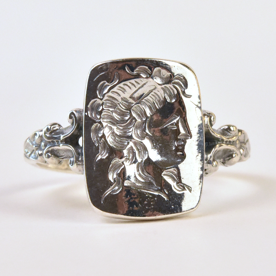 Muse Intaglio Ring in Silver - Goldmakers Fine Jewelry