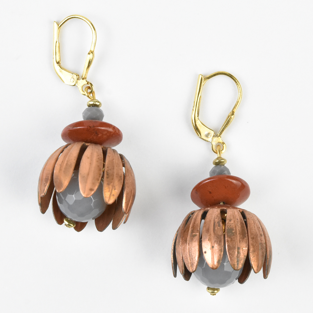 Upsidedown Flower Earrings - Goldmakers Fine Jewelry