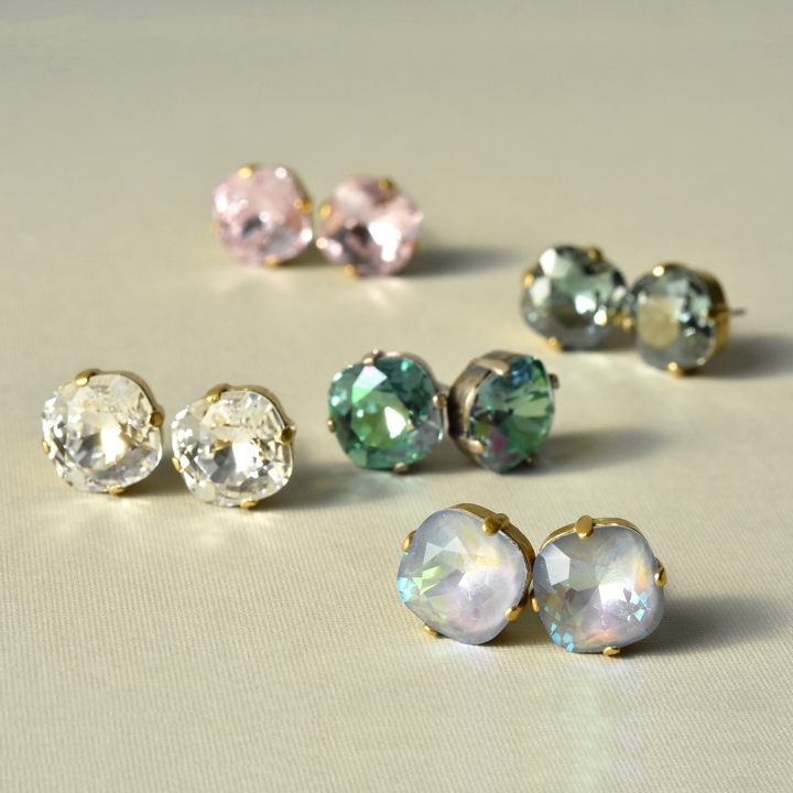 Crystal Clear Studs - Goldmakers Fine Jewelry