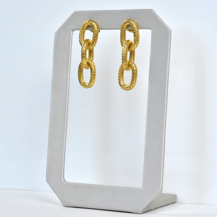 Etched Chain Link Earrings - Goldmakers Fine Jewelry