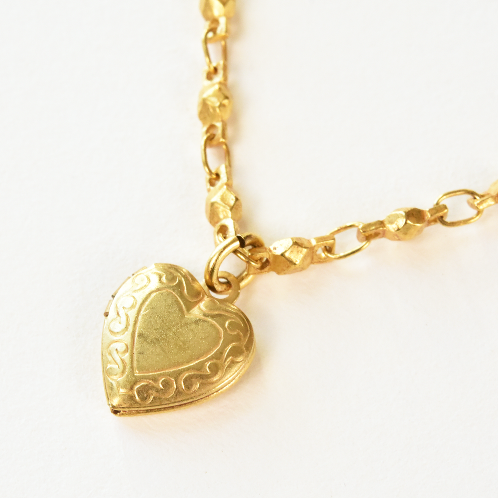 Tiny Heart Locket Necklace - Goldmakers Fine Jewelry