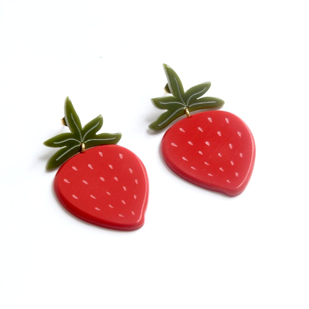 Large Strawberry Post Earrings - Goldmakers Fine Jewelry