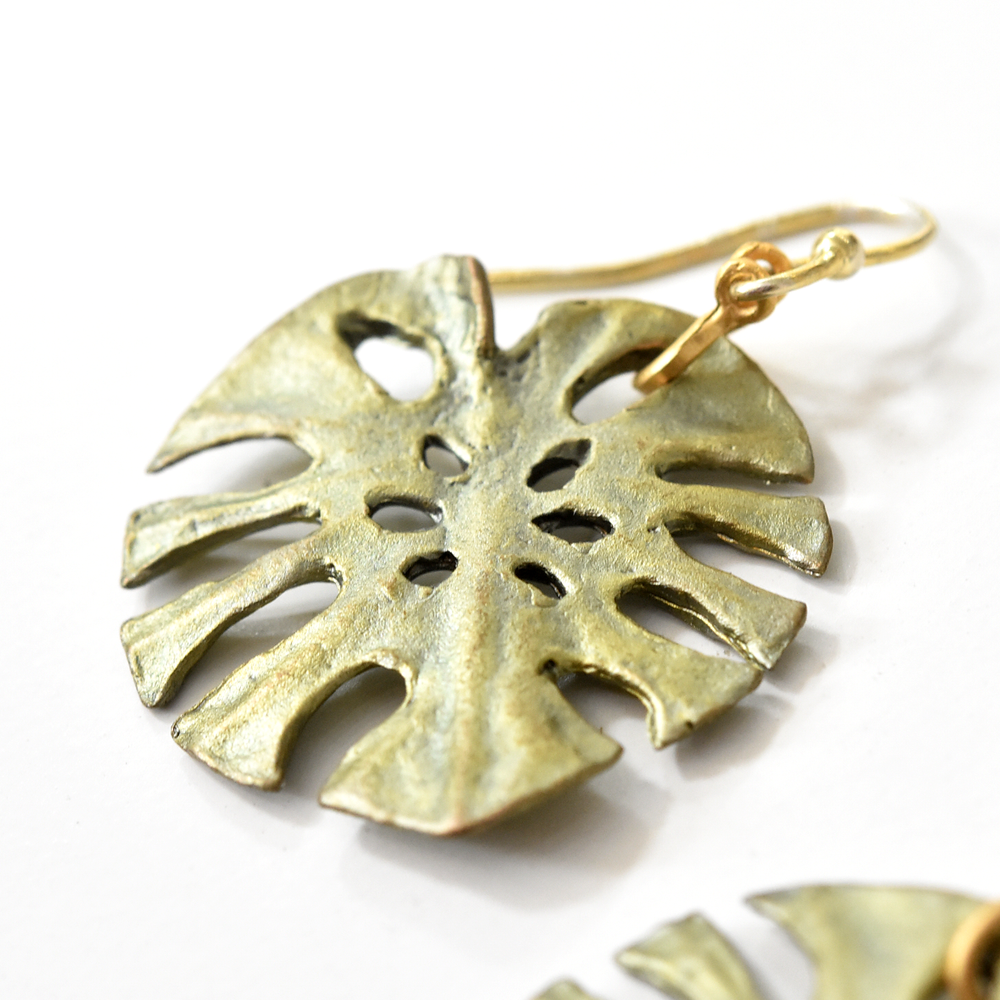 Monstera Earrings - Goldmakers Fine Jewelry