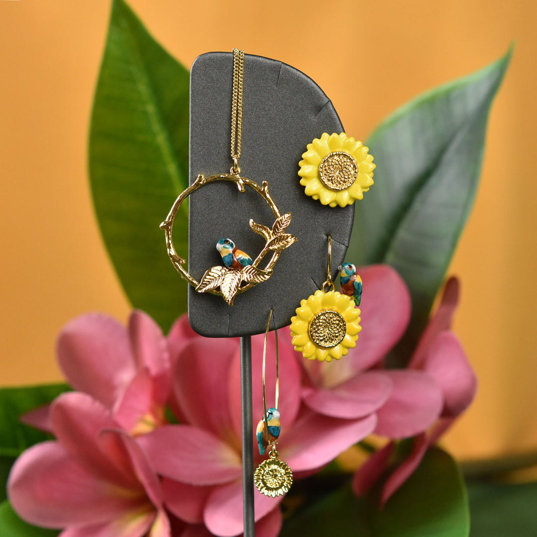 Bluebird in Leafy Ring Necklace - Goldmakers Fine Jewelry