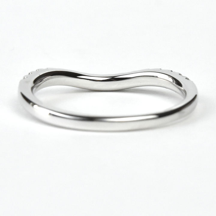Classic Curved Diamond Band in White Gold - Goldmakers Fine Jewelry