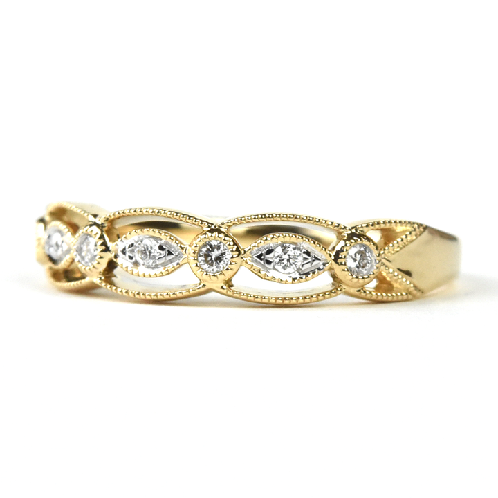 Cutout Almond Band in Gold - Goldmakers Fine Jewelry