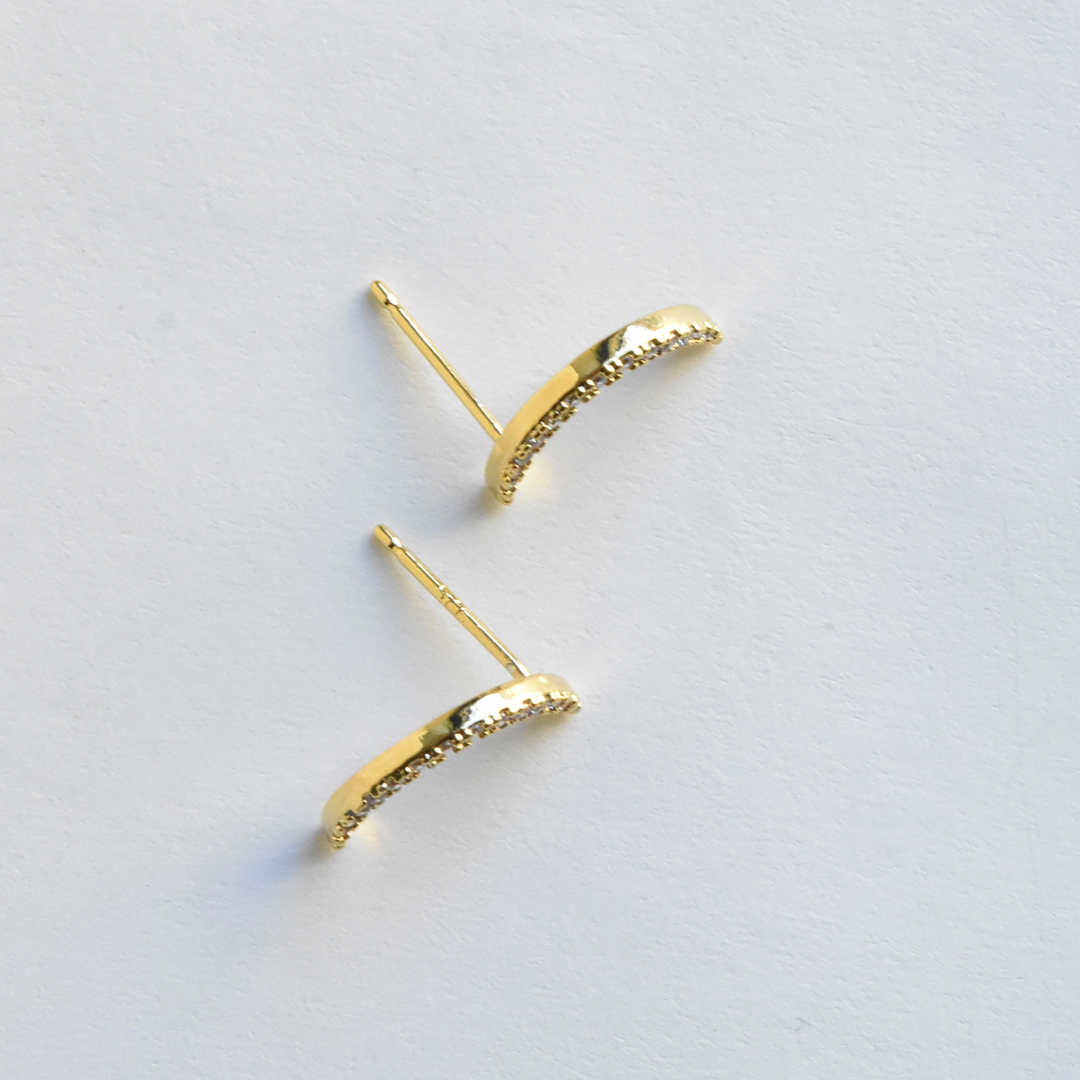 Petite Selene Crescent and Star Posts in Yellow Gold - Goldmakers Fine Jewelry